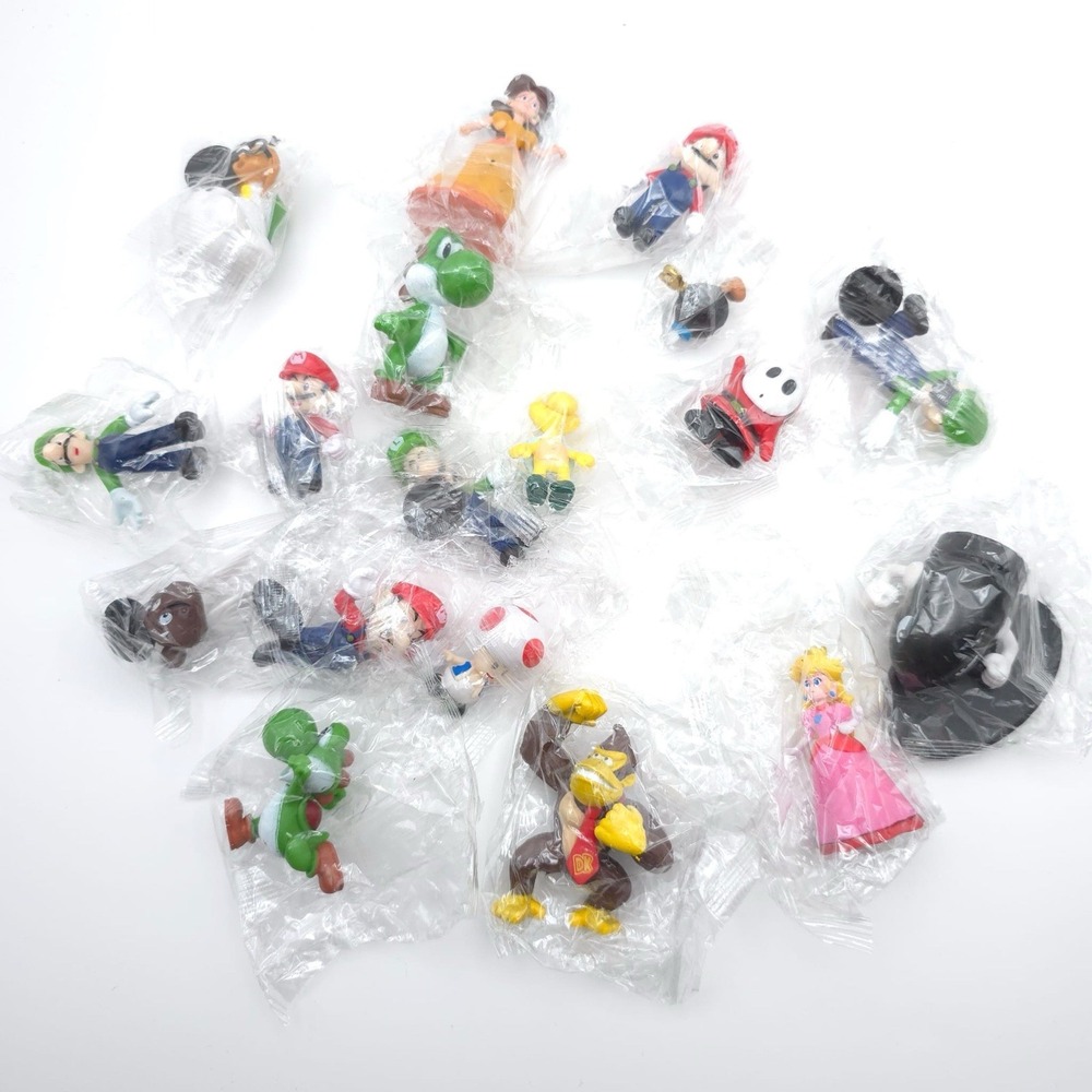 Super Mario Nintendo Mini Figures New Mixed‎ Lot 18 Total